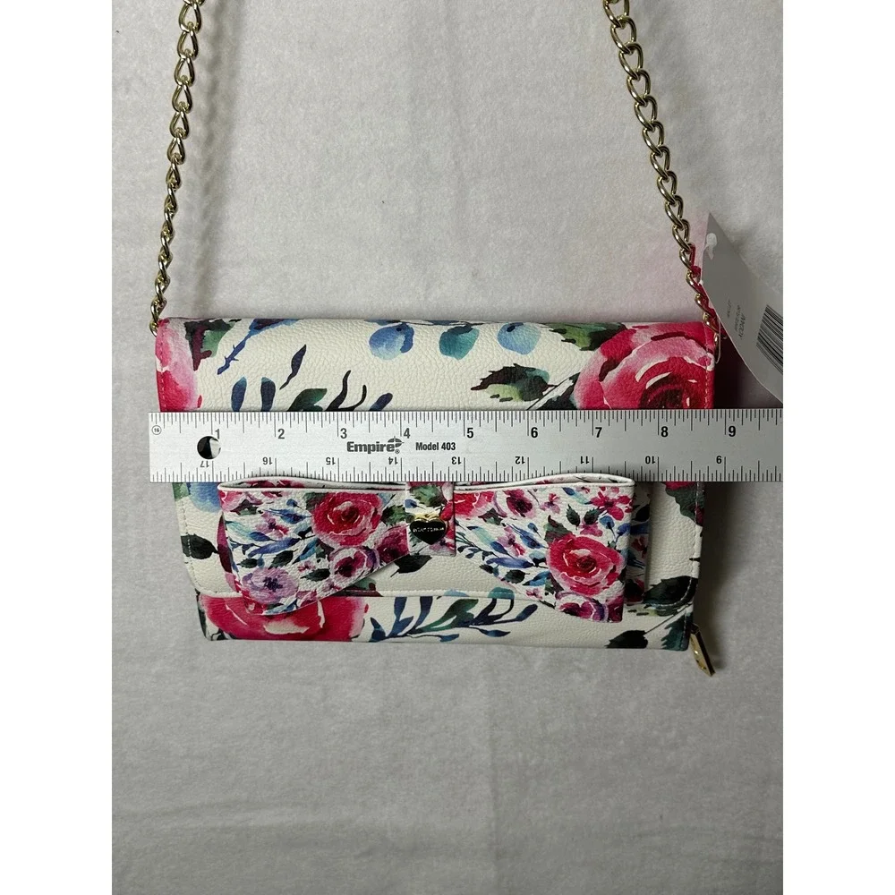NWT‎ Betsey Johnson Wallet White Floral Print Chain Strap Bow Accent
